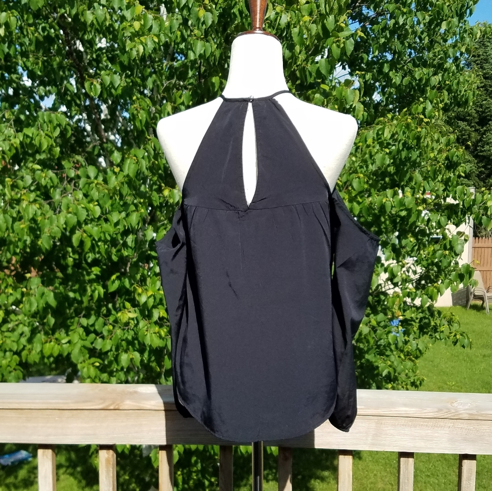 Abercrombie & Fitch Black Cold Shoulder Top - Picture 2 of 3